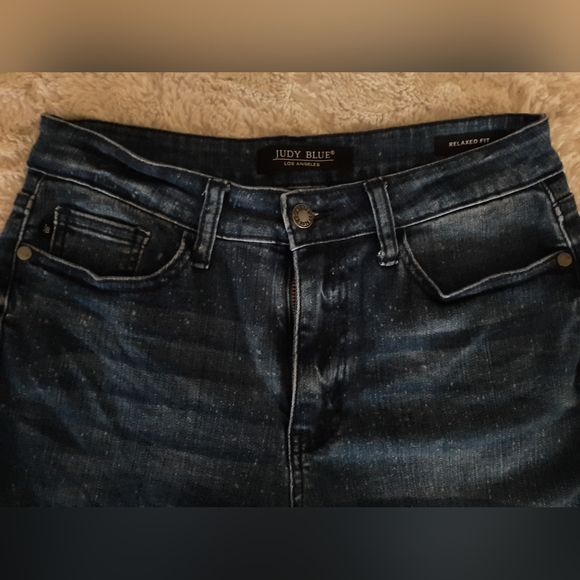 Judy Blue Mineral Wash/Bleach Splatter Relaxed Fit Jeans - Picture 3 of 6